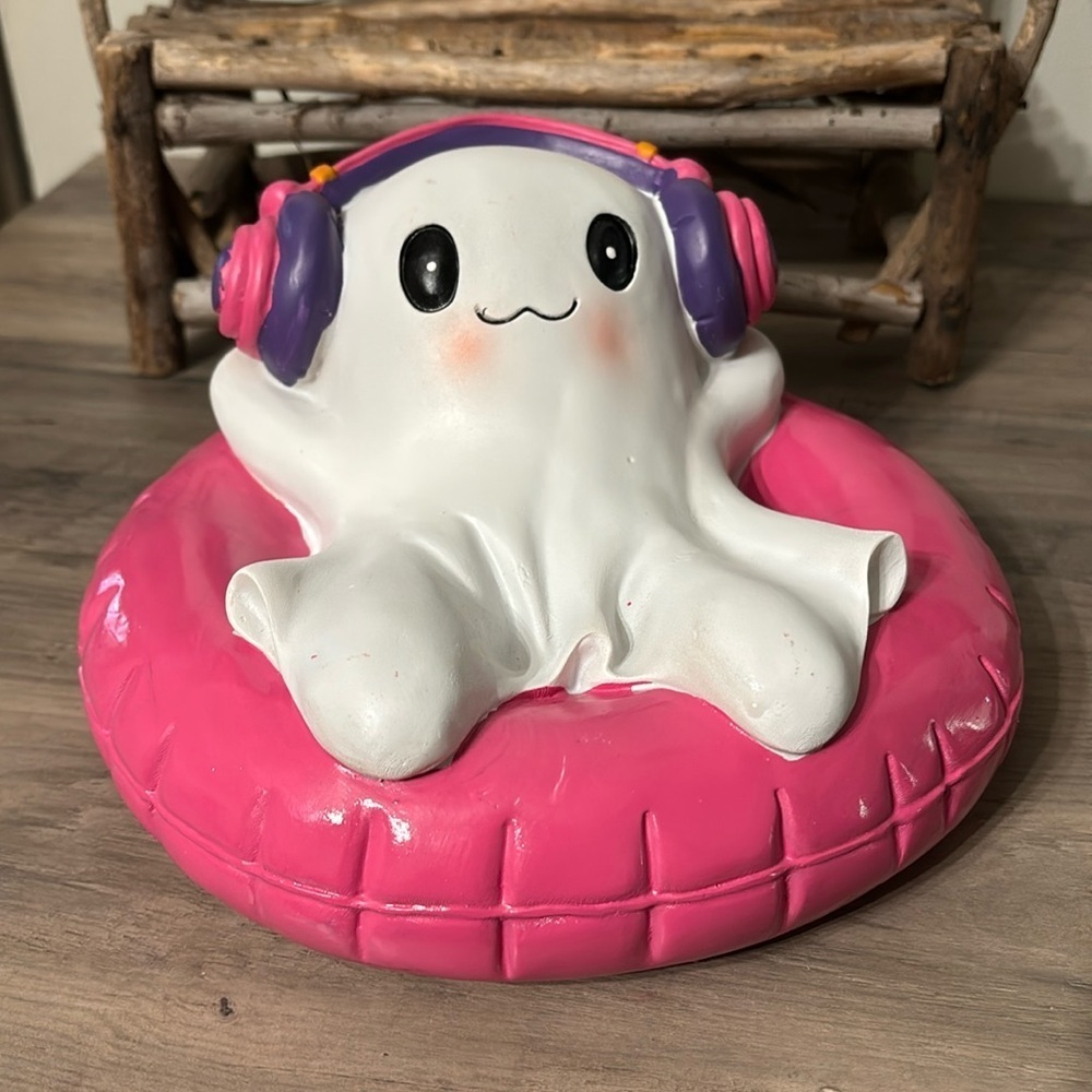 HERE LIES SUMMER GHOST WITH HEADPHONES ON FLOATY SUMMERWEEN DECOR
